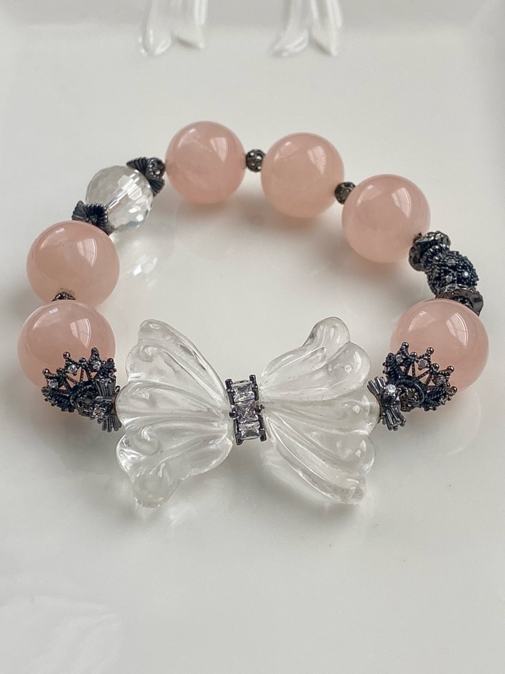 B169-Handmade Rose Quartz And Clear Quartz Angel Wing Bow Stretchable Bracelet
